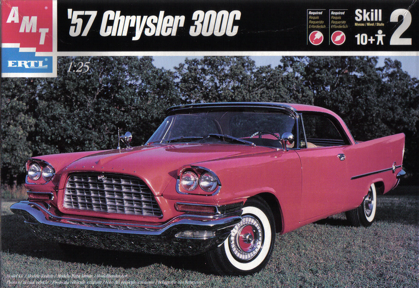 AMT 30046 1957 Chrysler 300C